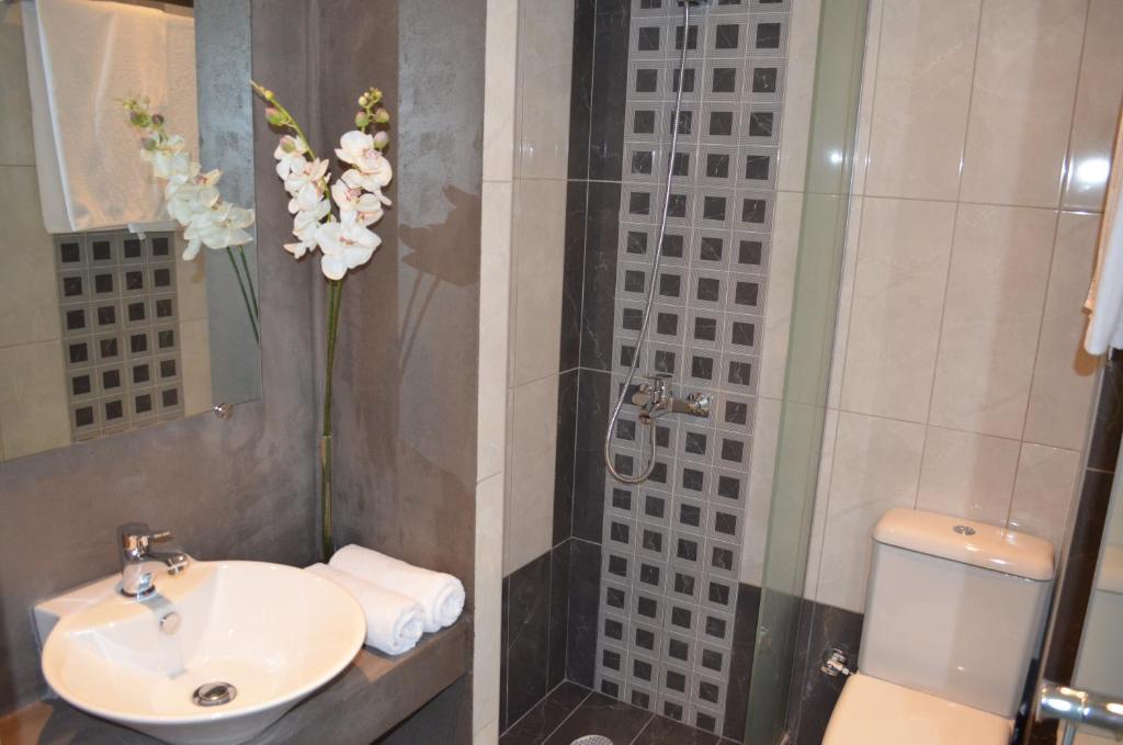 Galaxy City Hotel Limenas  Room photo